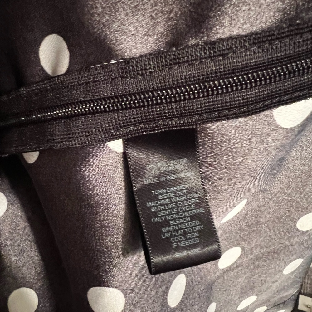 EXPRESS Womens Sz L Black White Polka Dot Short Sleeve V Neck - Picture 3 of 8